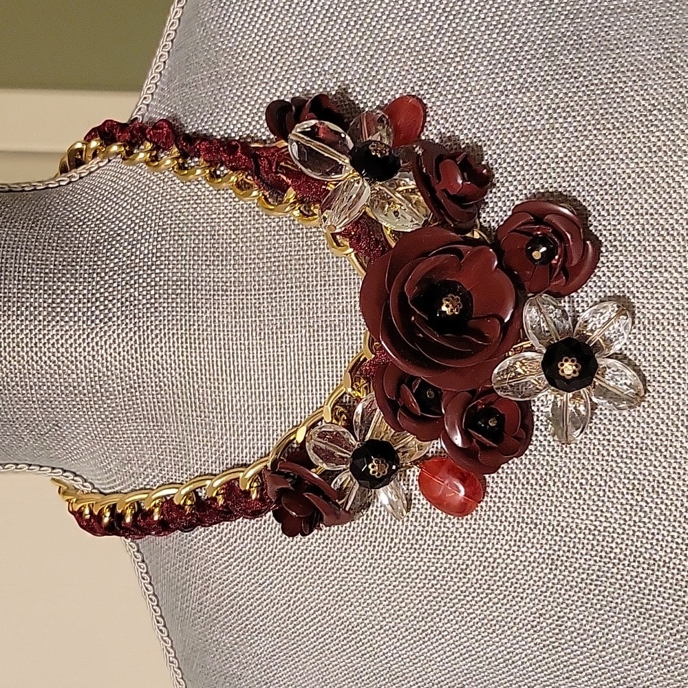 Eye Candy Los Angeles floral statement bib necklace